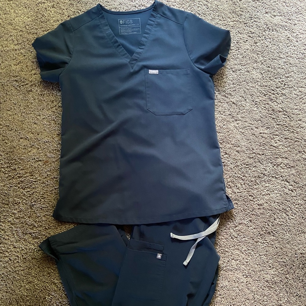 FIGS Dark Harbor Catarina/Kade Set Small/Small Petite